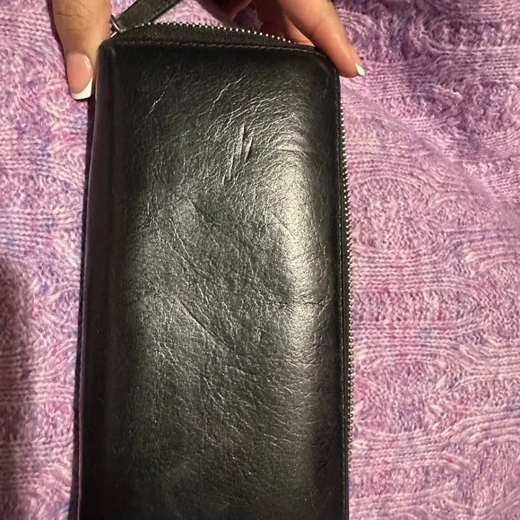 Coach Black Leather Zip Wallet - Picture 3 of 3